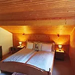 Bed and Breakfast Casa Greina Surrein